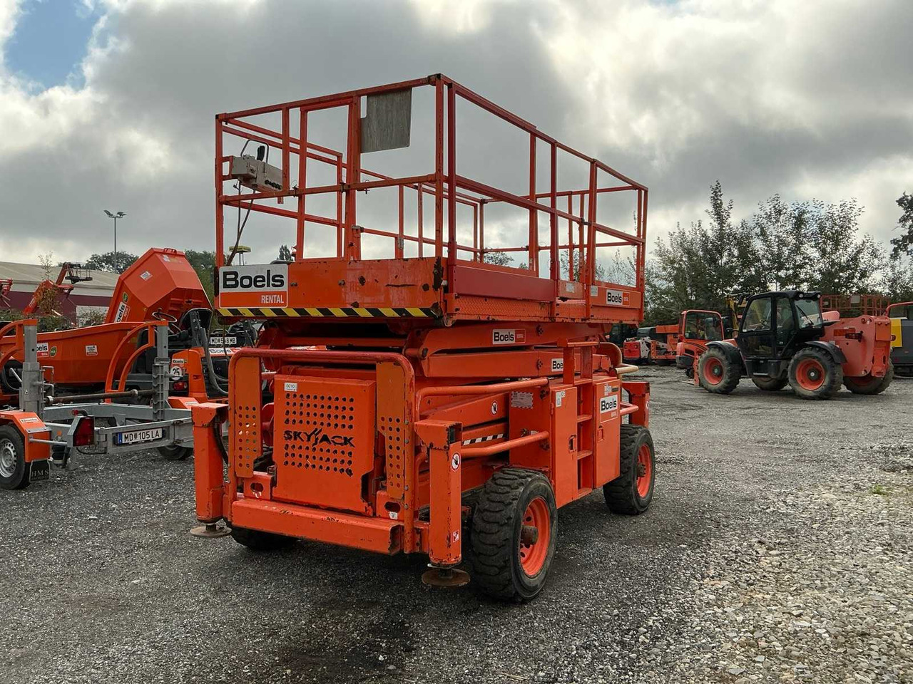 Skyjack SJ 8841 - Podizna platforma: slika Skyjack SJ 8841 - Podizna platforma Skyjack SJ 8841 - Podizna platforma: slika Skyjack SJ 8841 - Podizna platforma