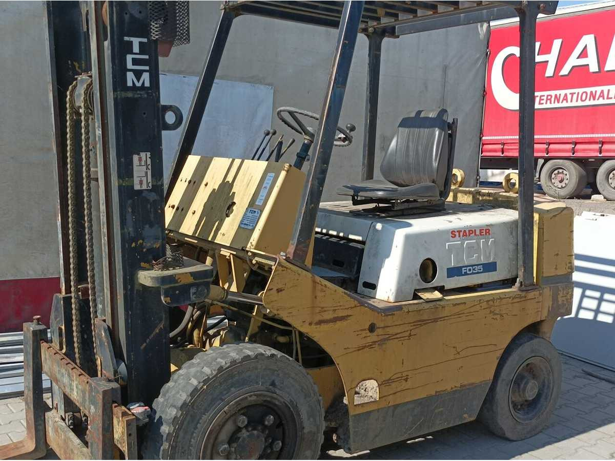 TCM FD35Z3 FORKLIFT TRUCKS - Viličar: slika TCM FD35Z3 FORKLIFT TRUCKS - Viličar TCM FD35Z3 FORKLIFT TRUCKS - Viličar: slika TCM FD35Z3 FORKLIFT TRUCKS - Viličar