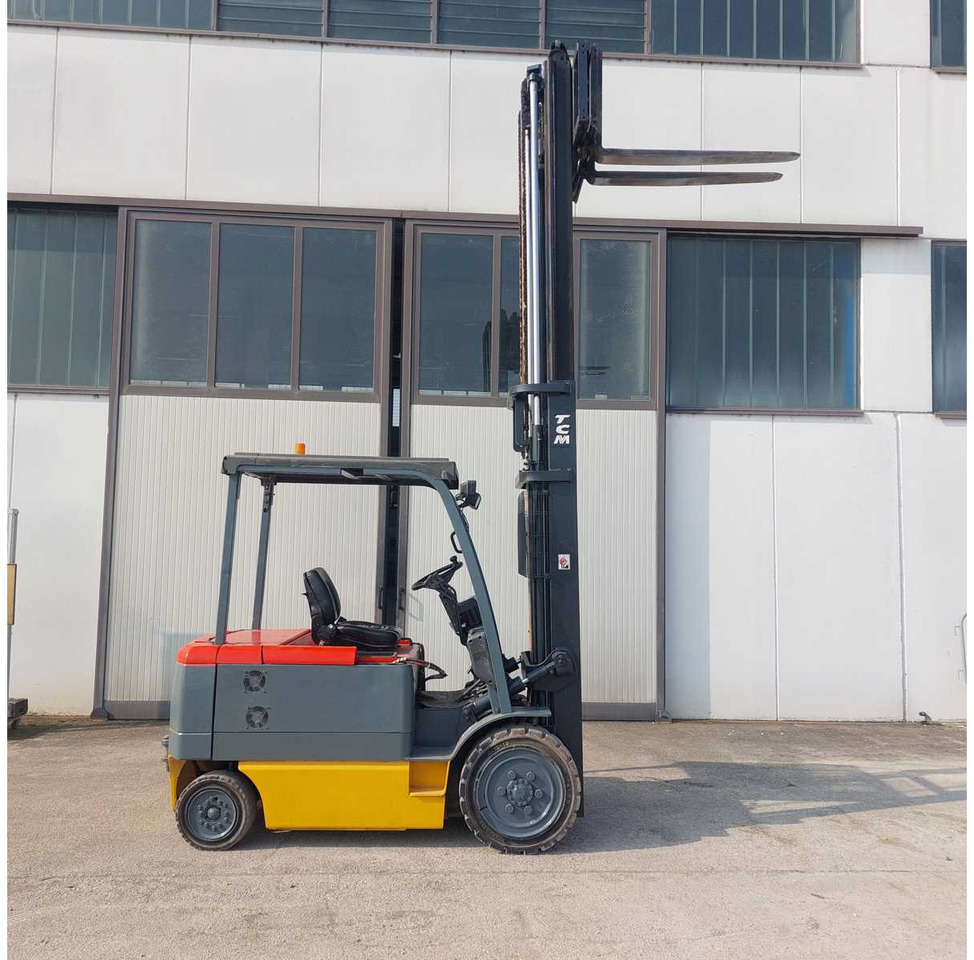TCM - FHB30-6 - 30 Q FORKLIFT - 2000 - Viličar: slika TCM - FHB30-6 - 30 Q FORKLIFT - 2000 - Viličar TCM - FHB30-6 - 30 Q FORKLIFT - 2000 - Viličar: slika TCM - FHB30-6 - 30 Q FORKLIFT - 2000 - Viličar