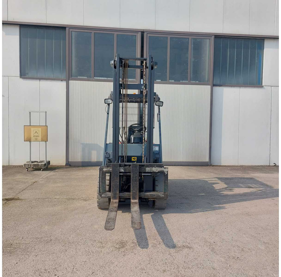 TCM - FHB30-6 - 30 Q FORKLIFT - 2000 - Viličar: slika TCM - FHB30-6 - 30 Q FORKLIFT - 2000 - Viličar TCM - FHB30-6 - 30 Q FORKLIFT - 2000 - Viličar: slika TCM - FHB30-6 - 30 Q FORKLIFT - 2000 - Viličar