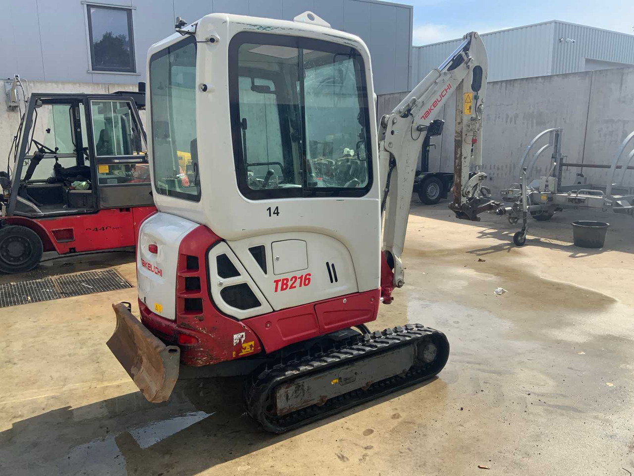 Takeuchi TB 216 - Mini bager: slika Takeuchi TB 216 - Mini bager Takeuchi TB 216 - Mini bager: slika Takeuchi TB 216 - Mini bager