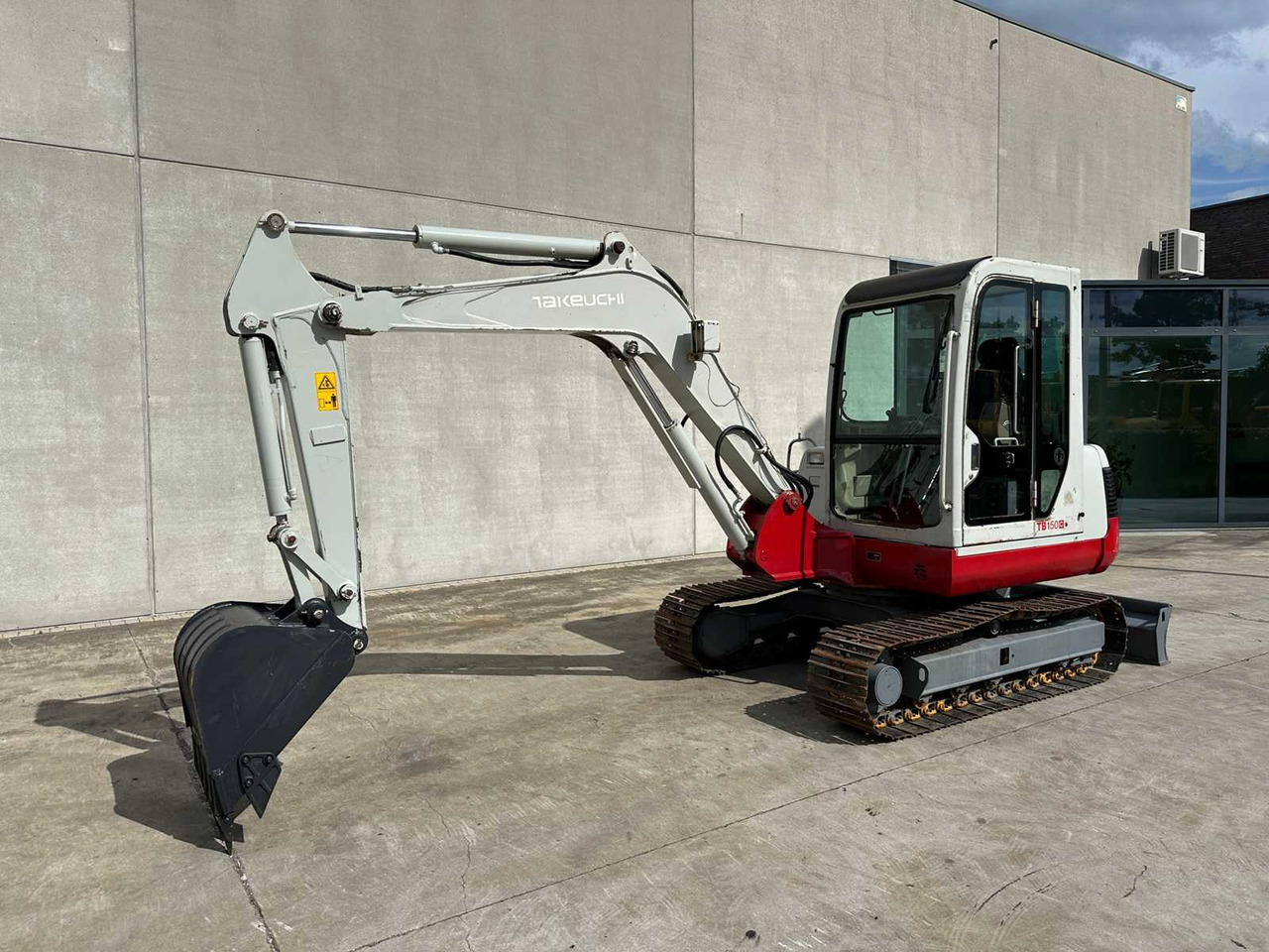 Takeuchi TB150C - Bager gusjeničar: slika Takeuchi TB150C - Bager gusjeničar Takeuchi TB150C - Bager gusjeničar: slika Takeuchi TB150C - Bager gusjeničar