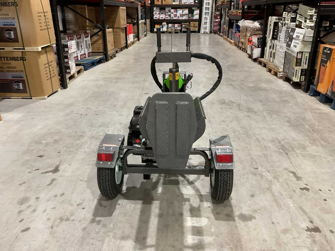 Treeworxx Pro-30T - Drobilica za drvo: slika Treeworxx Pro-30T - Drobilica za drvo Treeworxx Pro-30T - Drobilica za drvo: slika Treeworxx Pro-30T - Drobilica za drvo