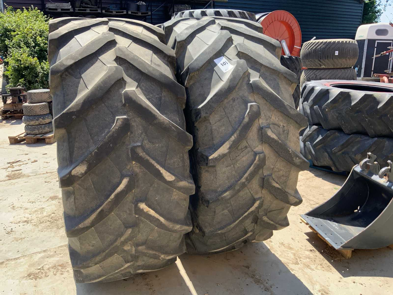 Trelleborg TM 800 - Gume i felge za Traktor: slika Trelleborg TM 800 - Gume i felge za Traktor Trelleborg TM 800 - Gume i felge za Traktor: slika Trelleborg TM 800 - Gume i felge za Traktor