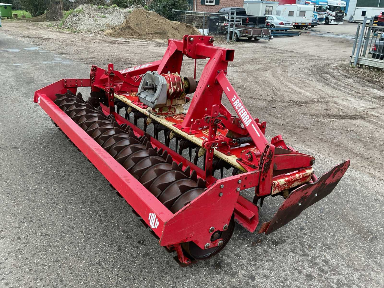 Tulip Roterra 300-35 - Roto drljača: slika Tulip Roterra 300-35 - Roto drljača Tulip Roterra 300-35 - Roto drljača: slika Tulip Roterra 300-35 - Roto drljača
