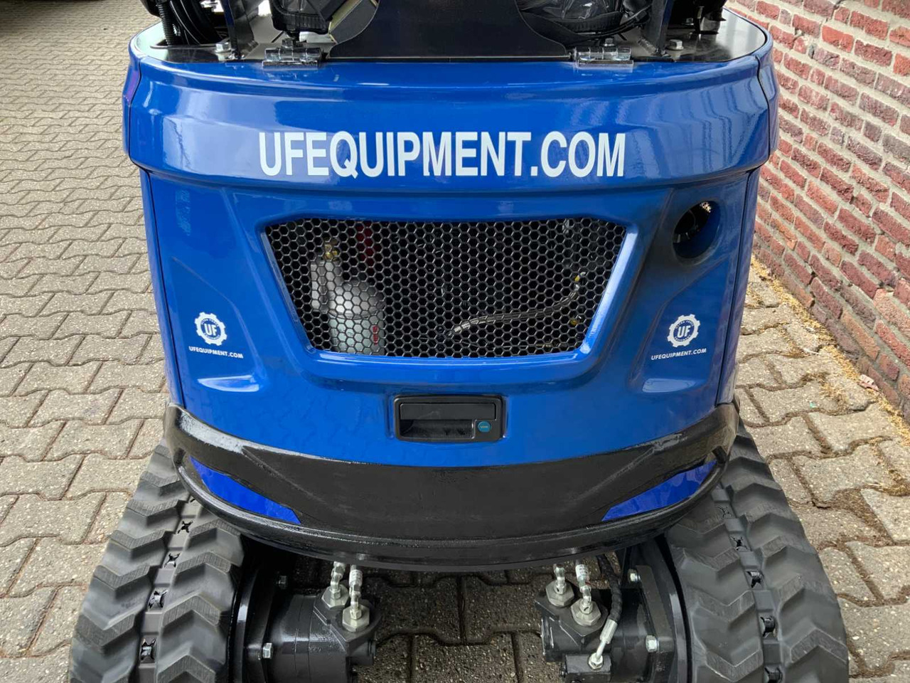 UF Equipment NM-18 - Mini bager: slika UF Equipment NM-18 - Mini bager UF Equipment NM-18 - Mini bager: slika UF Equipment NM-18 - Mini bager
