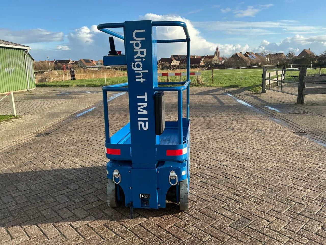 UPRIGHT TM12 AERIAL WORK PLATFORM - Podizna platforma: slika UPRIGHT TM12 AERIAL WORK PLATFORM - Podizna platforma UPRIGHT TM12 AERIAL WORK PLATFORM - Podizna platforma: slika UPRIGHT TM12 AERIAL WORK PLATFORM - Podizna platforma