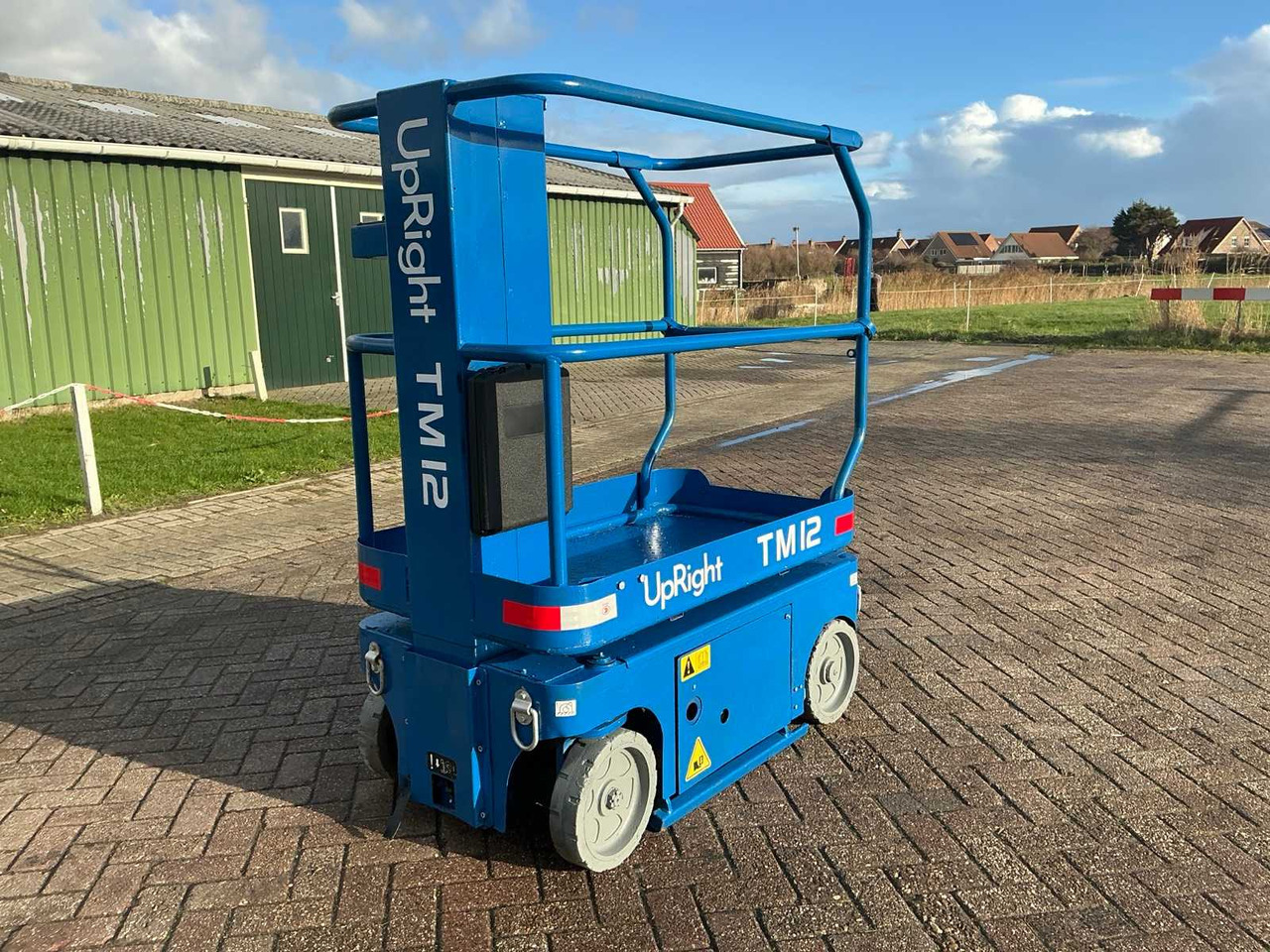 UPRIGHT TM12 AERIAL WORK PLATFORM - Podizna platforma: slika UPRIGHT TM12 AERIAL WORK PLATFORM - Podizna platforma UPRIGHT TM12 AERIAL WORK PLATFORM - Podizna platforma: slika UPRIGHT TM12 AERIAL WORK PLATFORM - Podizna platforma