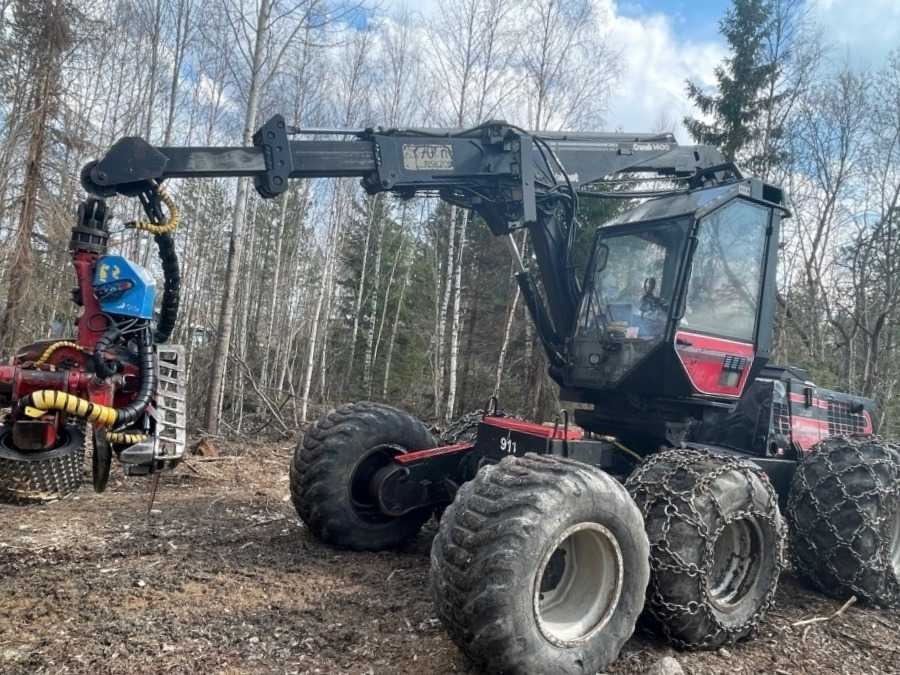 VALMET - 911 - HARVESTER - 1998 - Kombajn za žetvu: slika VALMET - 911 - HARVESTER - 1998 - Kombajn za žetvu VALMET - 911 - HARVESTER - 1998 - Kombajn za žetvu: slika VALMET - 911 - HARVESTER - 1998 - Kombajn za žetvu