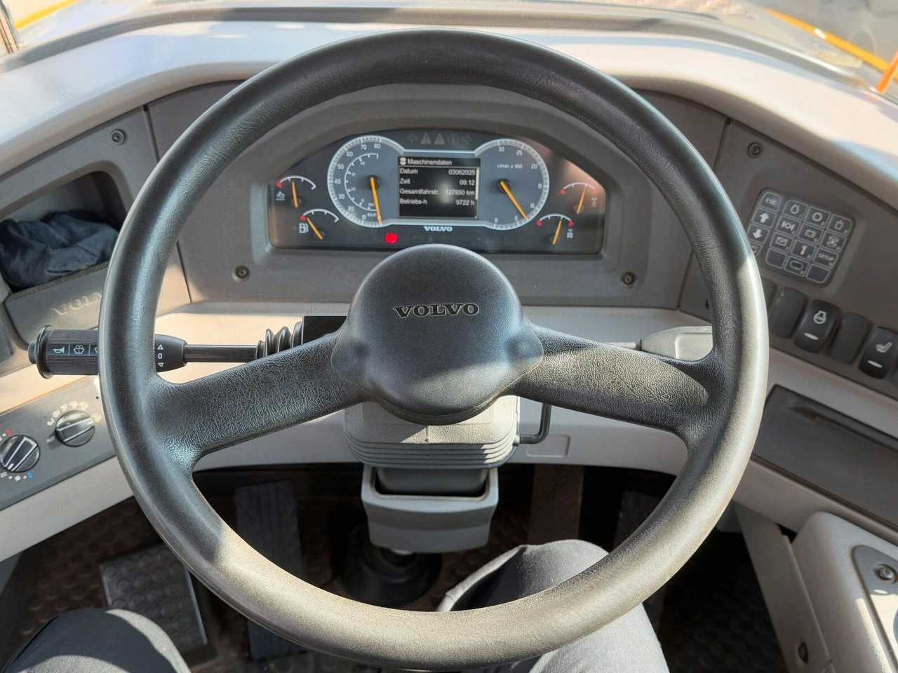 Mini istovarivač VOLVO - 2021 - A25G - DUMPER: slika Mini istovarivač VOLVO - 2021 - A25G - DUMPER