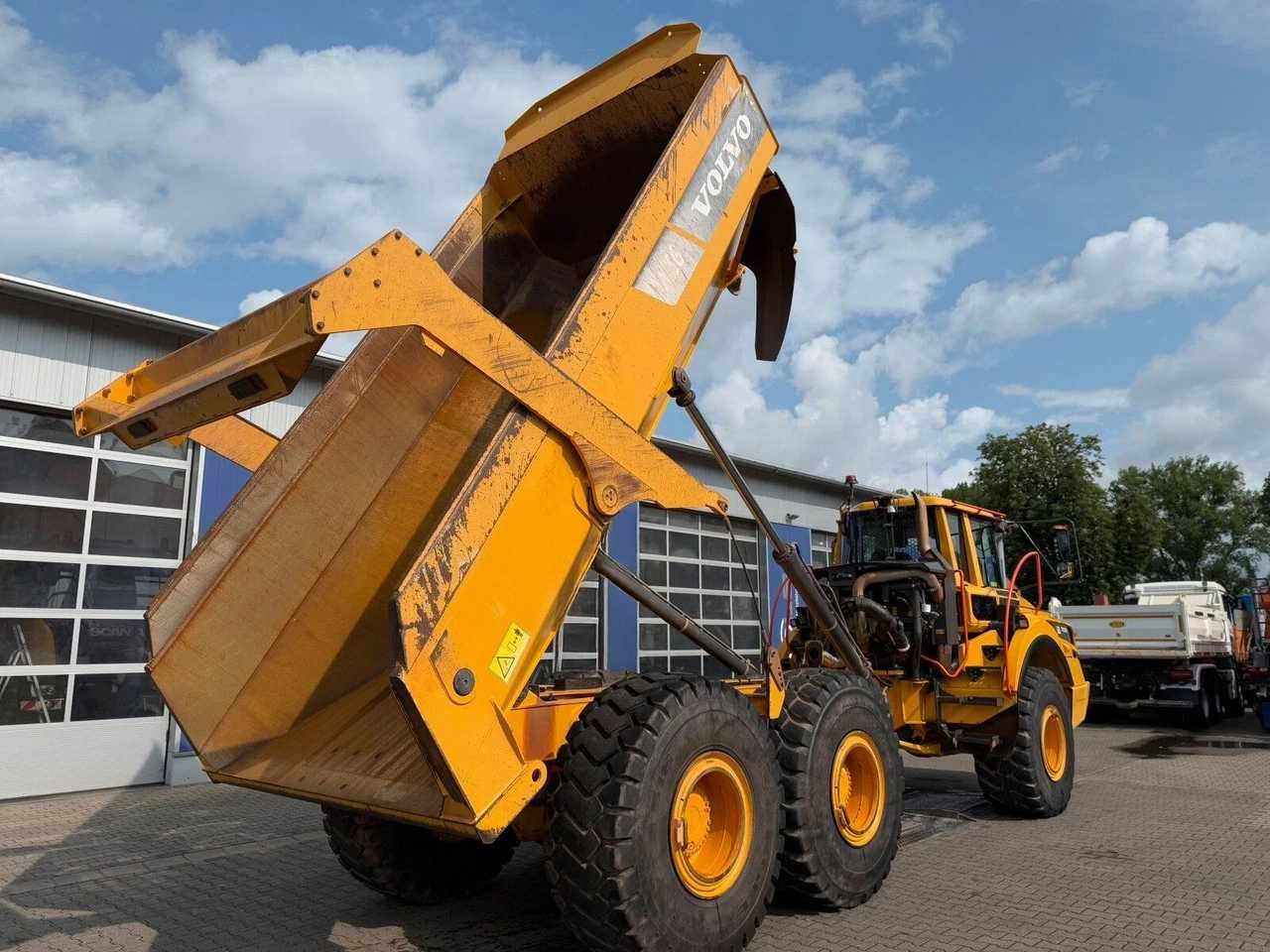 VOLVO - 2021 - A25G - DUMPER - Mini istovarivač: slika VOLVO - 2021 - A25G - DUMPER - Mini istovarivač VOLVO - 2021 - A25G - DUMPER - Mini istovarivač: slika VOLVO - 2021 - A25G - DUMPER - Mini istovarivač