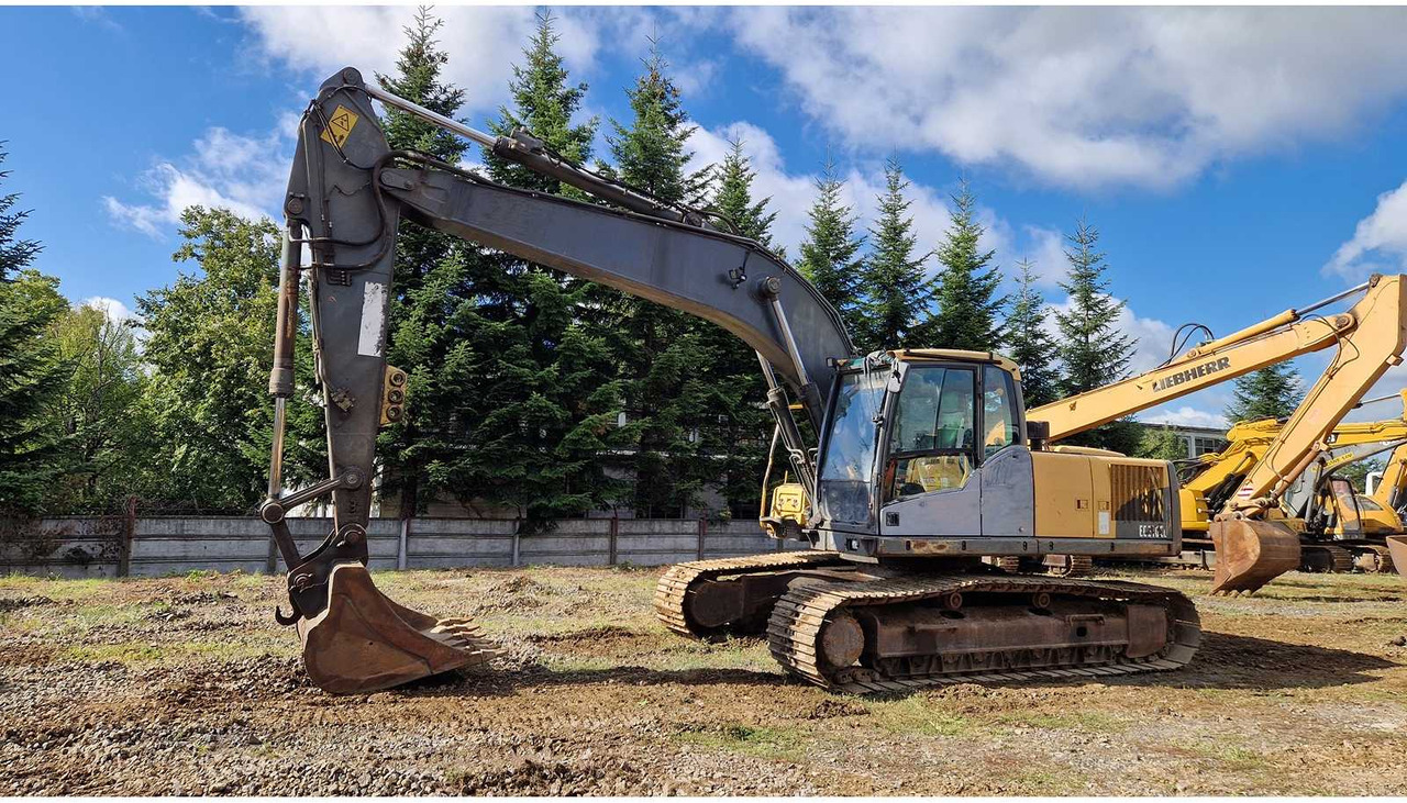 Bager gusjeničar VOLVO EC210CL: slika Bager gusjeničar VOLVO EC210CL