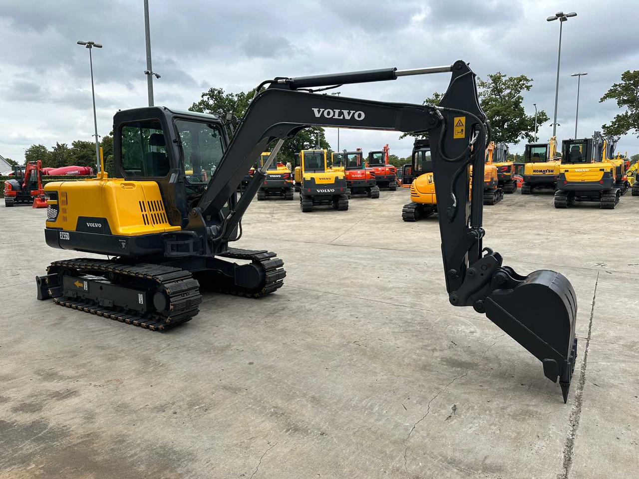 VOLVO EC55D - Bager gusjeničar: slika VOLVO EC55D - Bager gusjeničar VOLVO EC55D - Bager gusjeničar: slika VOLVO EC55D - Bager gusjeničar