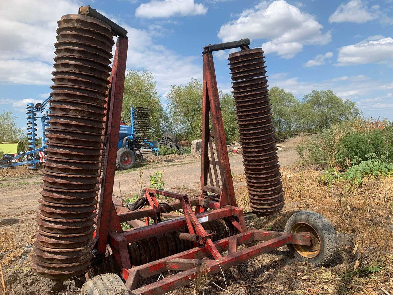 Vaderstad - Valjak za poljoprivredna gospodarstva: slika Vaderstad - Valjak za poljoprivredna gospodarstva Vaderstad - Valjak za poljoprivredna gospodarstva: slika Vaderstad - Valjak za poljoprivredna gospodarstva