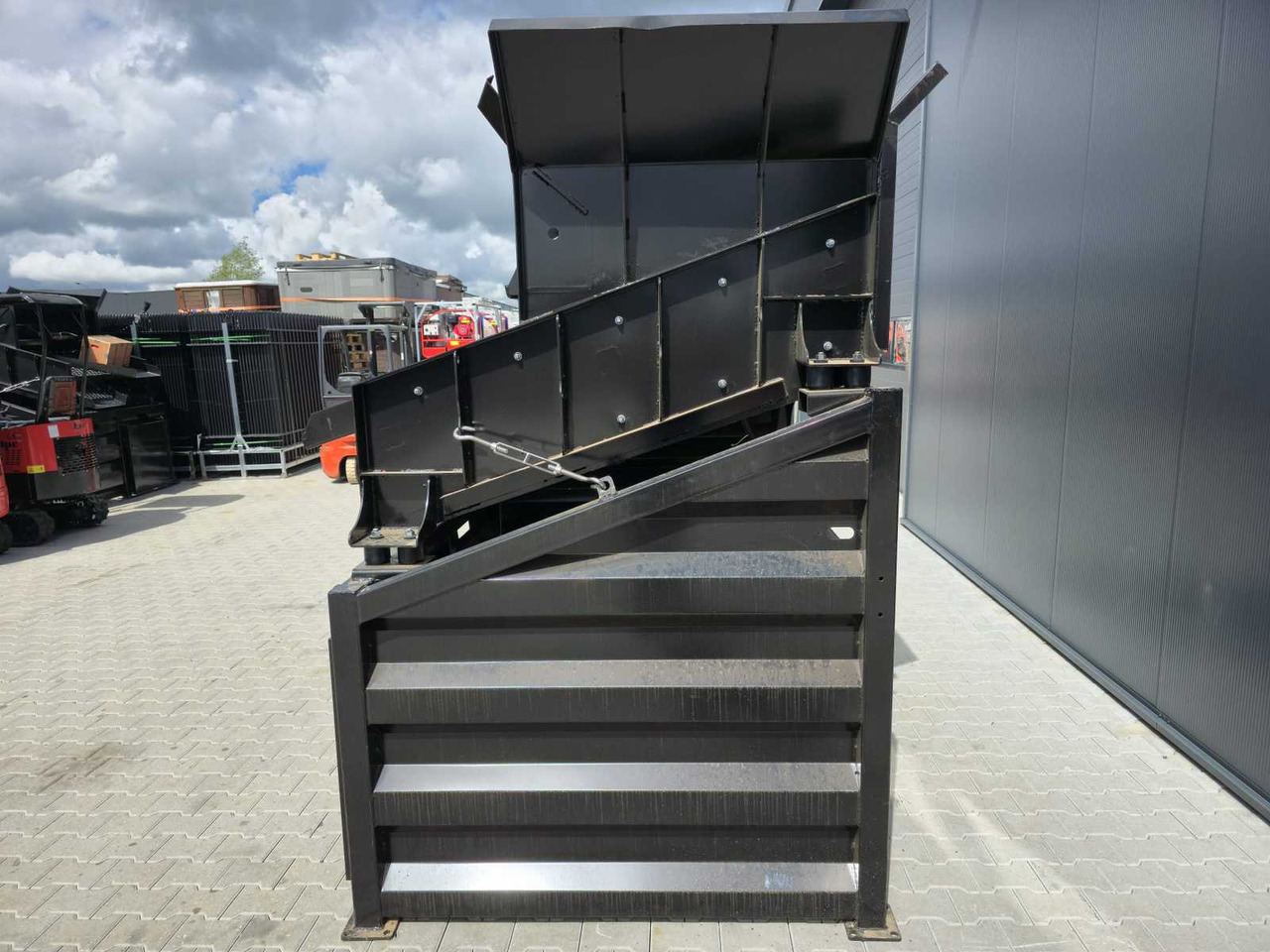 Vibratory Screener - Screener: slika Vibratory Screener - Screener Vibratory Screener - Screener: slika Vibratory Screener - Screener