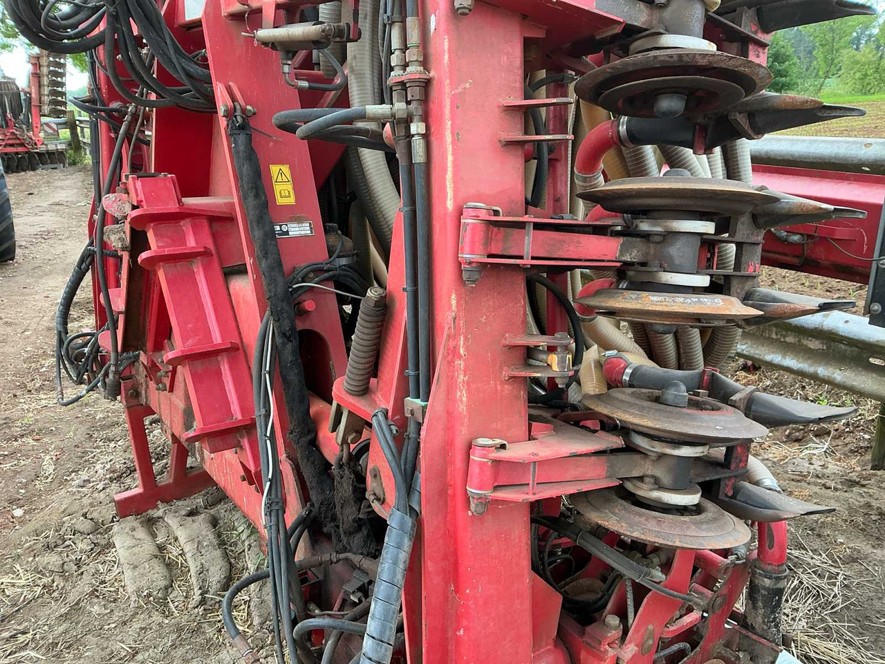 Vogelsang VX4850 Exacta87 - Oprema za gnojenje: slika Vogelsang VX4850 Exacta87 - Oprema za gnojenje Vogelsang VX4850 Exacta87 - Oprema za gnojenje: slika Vogelsang VX4850 Exacta87 - Oprema za gnojenje