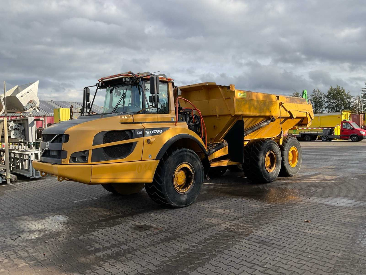 Volvo A30G - Istovarivač: slika Volvo A30G - Istovarivač Volvo A30G - Istovarivač: slika Volvo A30G - Istovarivač