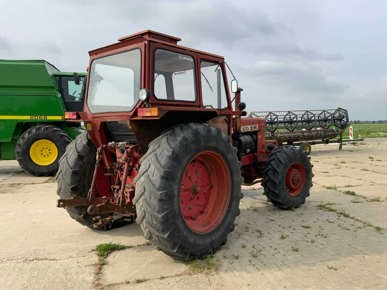 Volvo BM T-814 A - Traktor: slika Volvo BM T-814 A - Traktor Volvo BM T-814 A - Traktor: slika Volvo BM T-814 A - Traktor