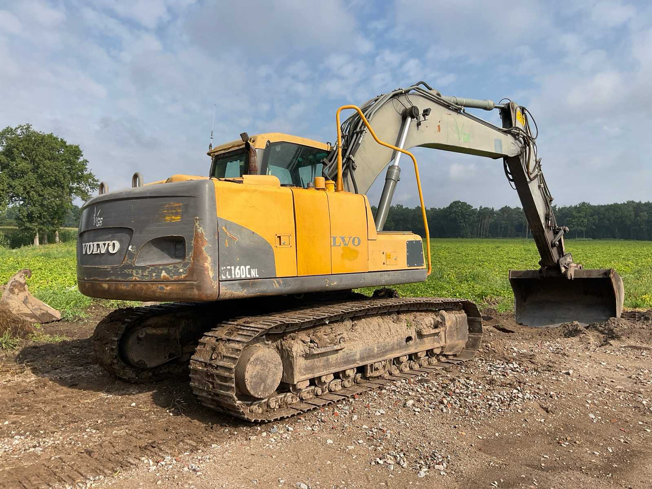 Volvo EC 160 CN - Bager gusjeničar: slika Volvo EC 160 CN - Bager gusjeničar Volvo EC 160 CN - Bager gusjeničar: slika Volvo EC 160 CN - Bager gusjeničar