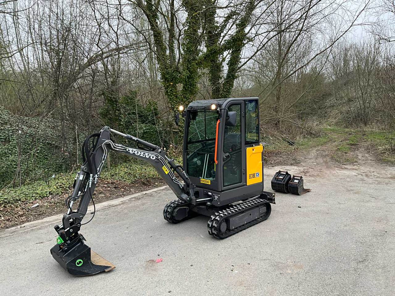 Volvo EC18E - Mini bager: slika Volvo EC18E - Mini bager Volvo EC18E - Mini bager: slika Volvo EC18E - Mini bager