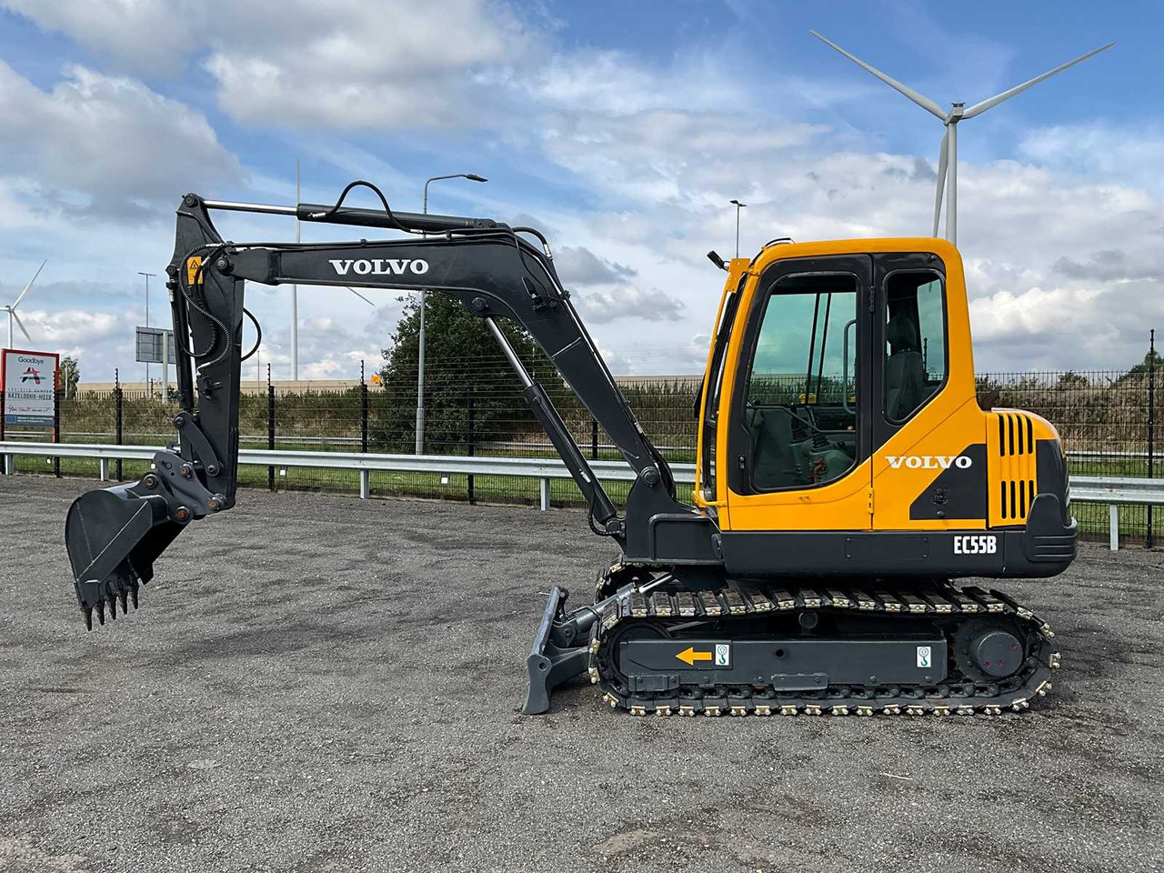 Volvo EC55B - Bager gusjeničar: slika Volvo EC55B - Bager gusjeničar Volvo EC55B - Bager gusjeničar: slika Volvo EC55B - Bager gusjeničar