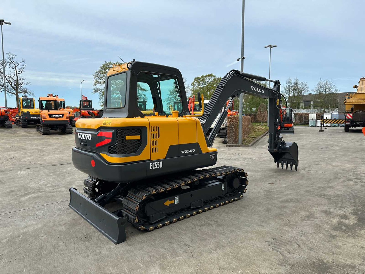 Volvo EC55D - Bager gusjeničar: slika Volvo EC55D - Bager gusjeničar Volvo EC55D - Bager gusjeničar: slika Volvo EC55D - Bager gusjeničar