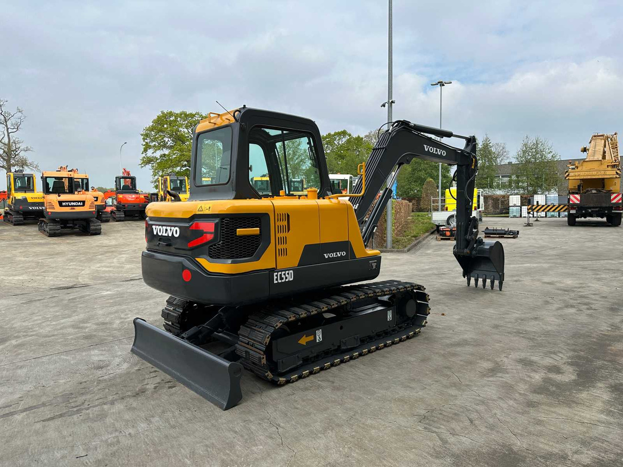 Volvo EC55D - Bager gusjeničar: slika Volvo EC55D - Bager gusjeničar Volvo EC55D - Bager gusjeničar: slika Volvo EC55D - Bager gusjeničar