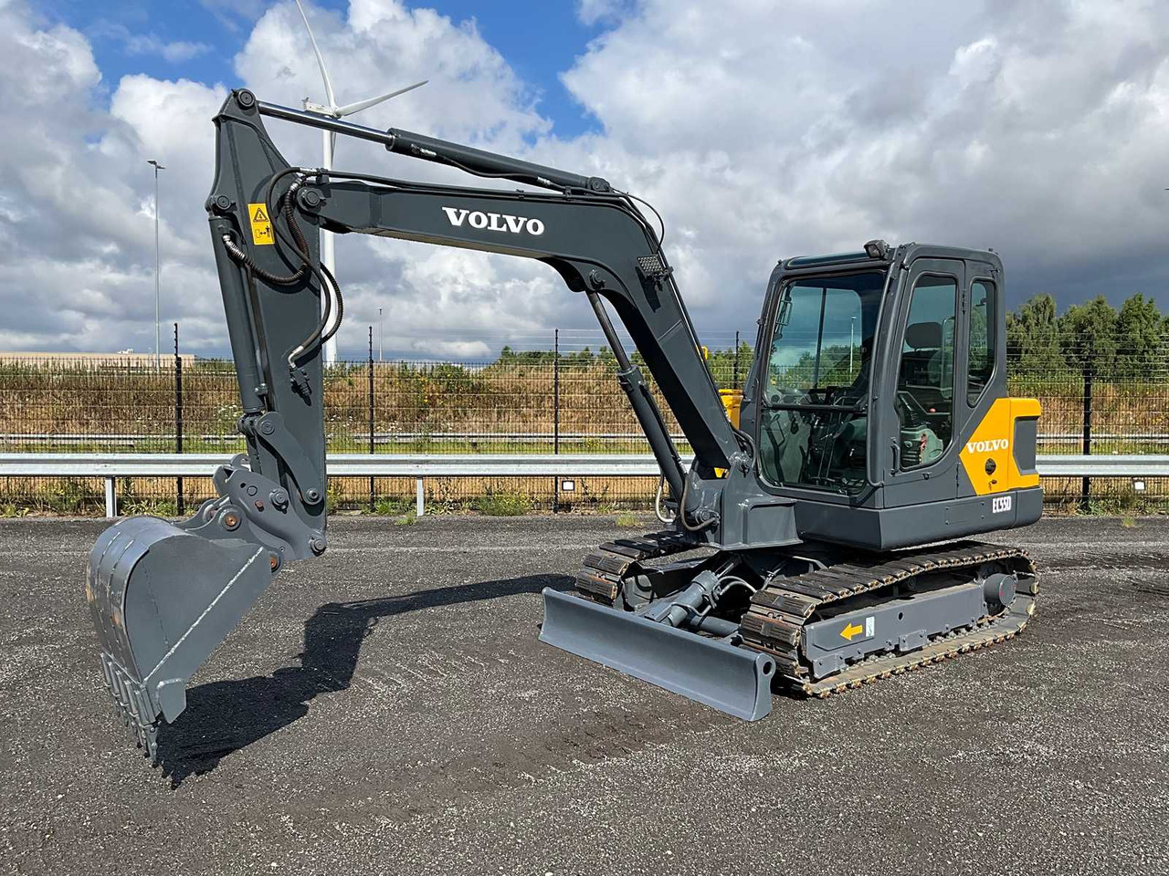 Volvo EC55D - Bager gusjeničar: slika Volvo EC55D - Bager gusjeničar Volvo EC55D - Bager gusjeničar: slika Volvo EC55D - Bager gusjeničar