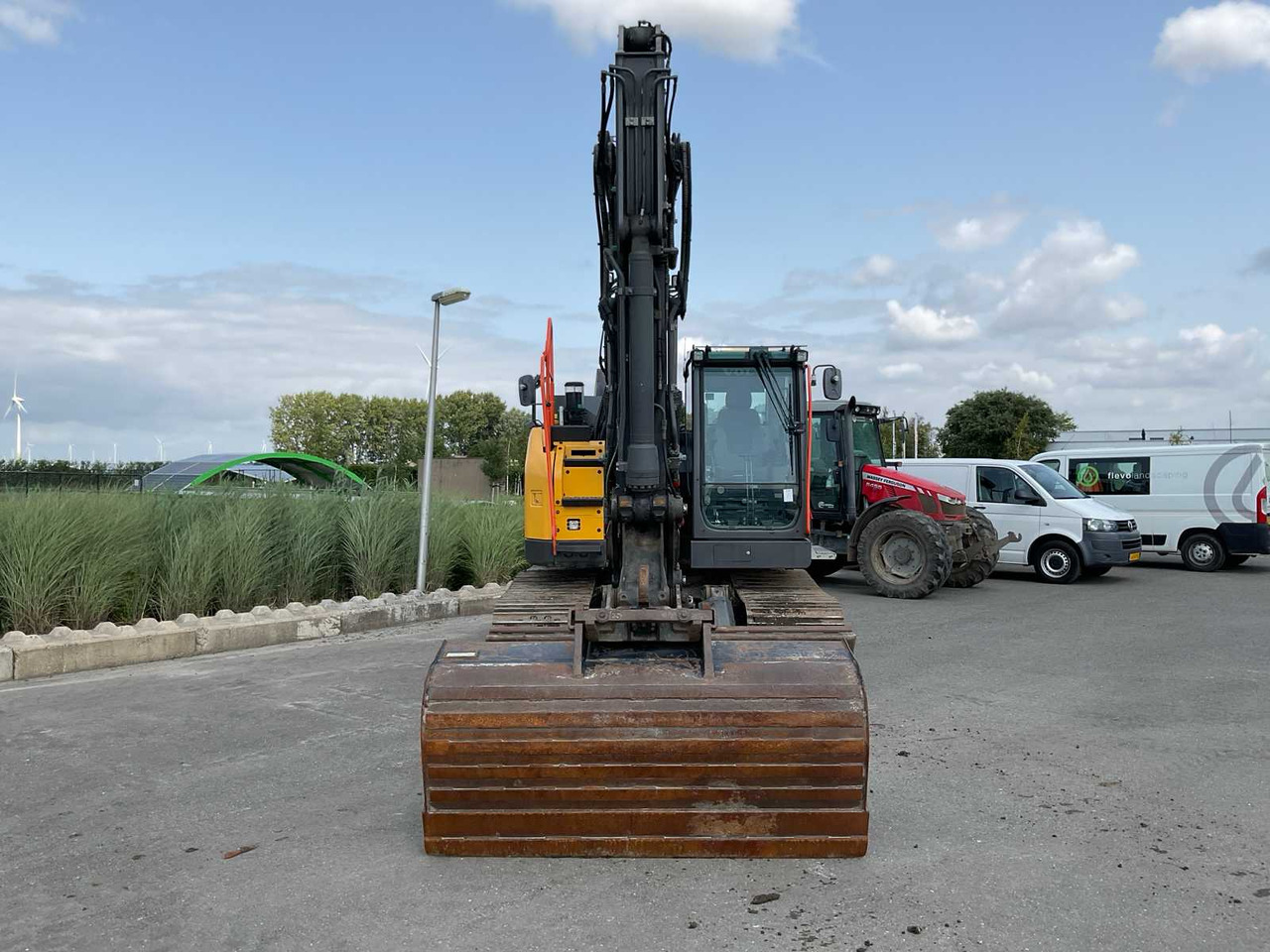 Volvo ECR145EL - Bager gusjeničar: slika Volvo ECR145EL - Bager gusjeničar Volvo ECR145EL - Bager gusjeničar: slika Volvo ECR145EL - Bager gusjeničar