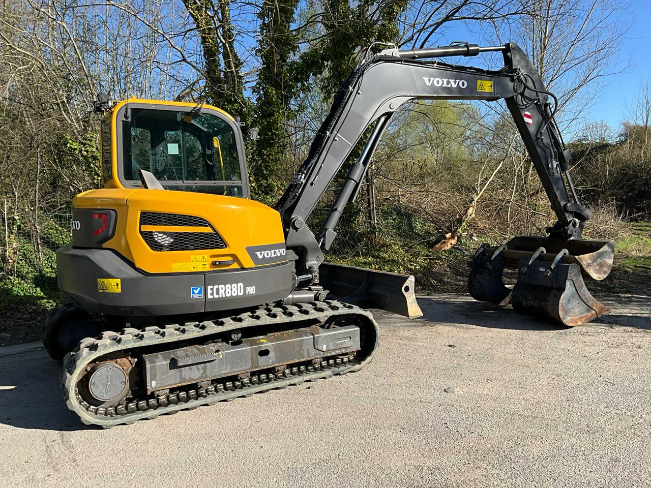 Volvo ECR88D pro - Mini bager: slika Volvo ECR88D pro - Mini bager Volvo ECR88D pro - Mini bager: slika Volvo ECR88D pro - Mini bager