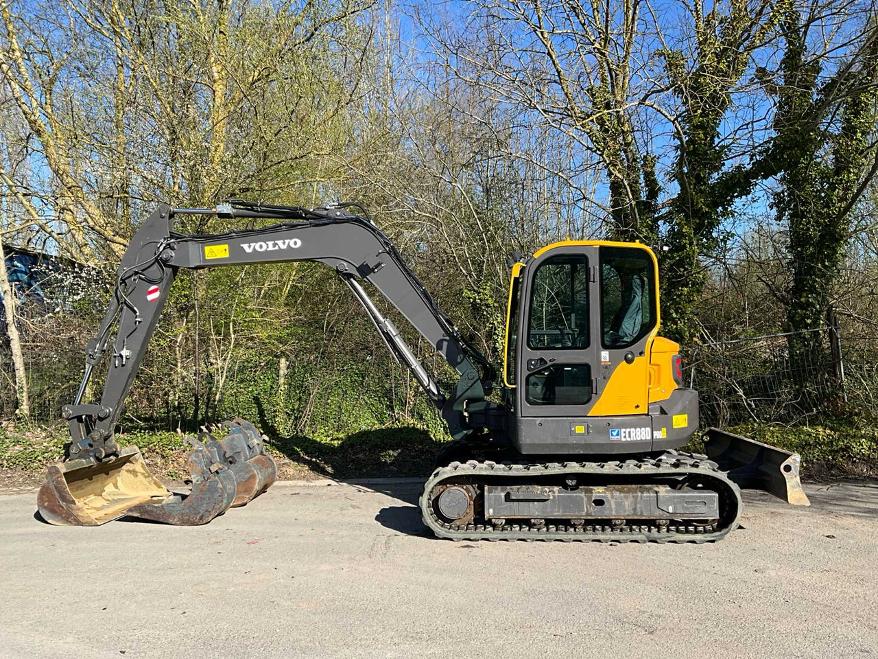 Volvo ECR88D pro - Mini bager: slika Volvo ECR88D pro - Mini bager Volvo ECR88D pro - Mini bager: slika Volvo ECR88D pro - Mini bager