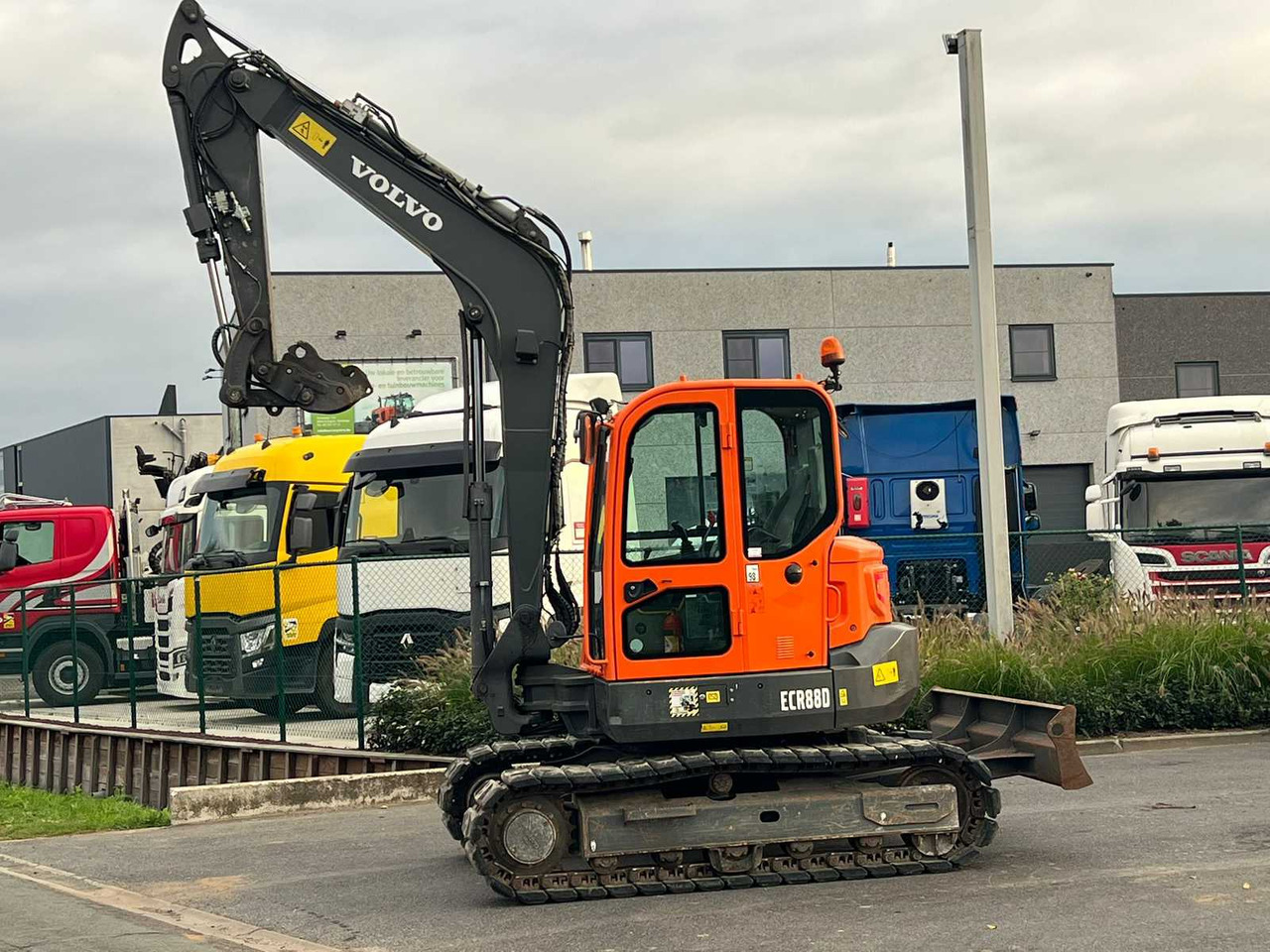 Volvo Excavator ECR88D - Bager gusjeničar: slika Volvo Excavator ECR88D - Bager gusjeničar Volvo Excavator ECR88D - Bager gusjeničar: slika Volvo Excavator ECR88D - Bager gusjeničar