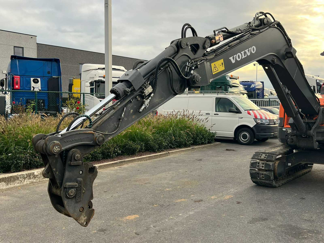 Volvo Excavator ECR88D - Bager gusjeničar: slika Volvo Excavator ECR88D - Bager gusjeničar Volvo Excavator ECR88D - Bager gusjeničar: slika Volvo Excavator ECR88D - Bager gusjeničar