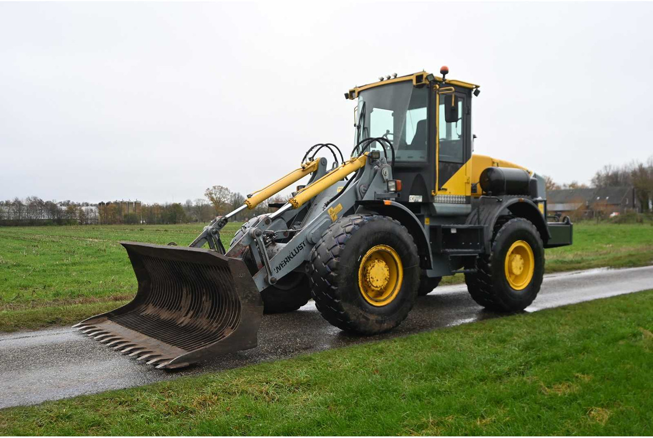 WERKLUST - 2001 - WG18D - SHOVEL - Utovarivač na kotačima: slika WERKLUST - 2001 - WG18D - SHOVEL - Utovarivač na kotačima WERKLUST - 2001 - WG18D - SHOVEL - Utovarivač na kotačima: slika WERKLUST - 2001 - WG18D - SHOVEL - Utovarivač na kotačima