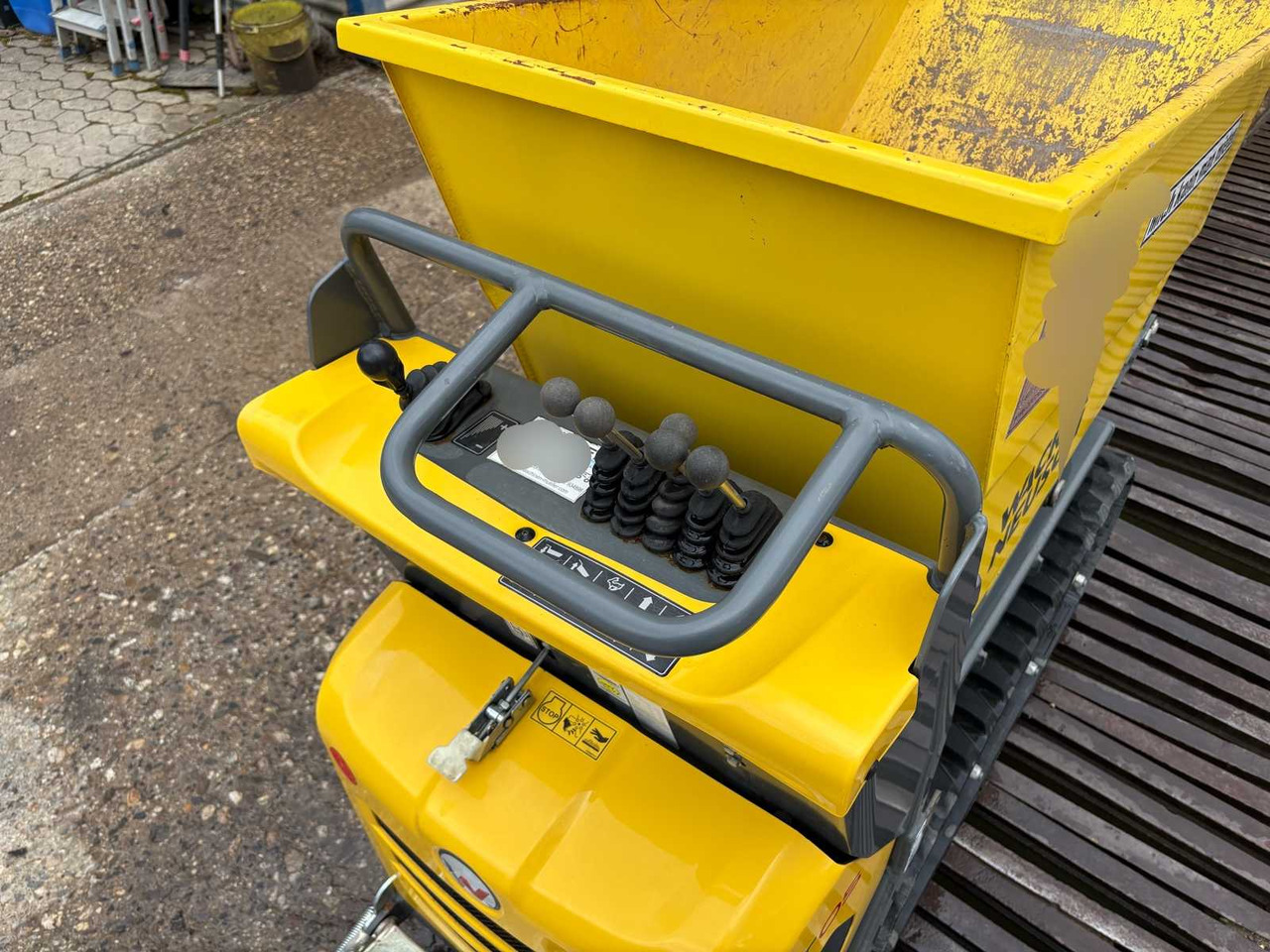 Wacker Neuson DT 05 DT11-01 - Istovarivač: slika Wacker Neuson DT 05 DT11-01 - Istovarivač Wacker Neuson DT 05 DT11-01 - Istovarivač: slika Wacker Neuson DT 05 DT11-01 - Istovarivač