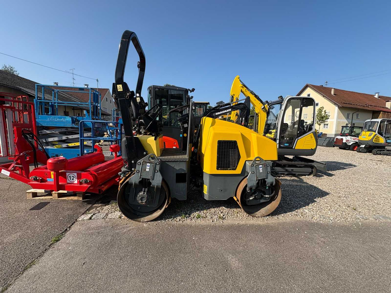 Wacker Neuson Tandemwalze RD 27-120 - Cestovni valjak: slika Wacker Neuson Tandemwalze RD 27-120 - Cestovni valjak Wacker Neuson Tandemwalze RD 27-120 - Cestovni valjak: slika Wacker Neuson Tandemwalze RD 27-120 - Cestovni valjak