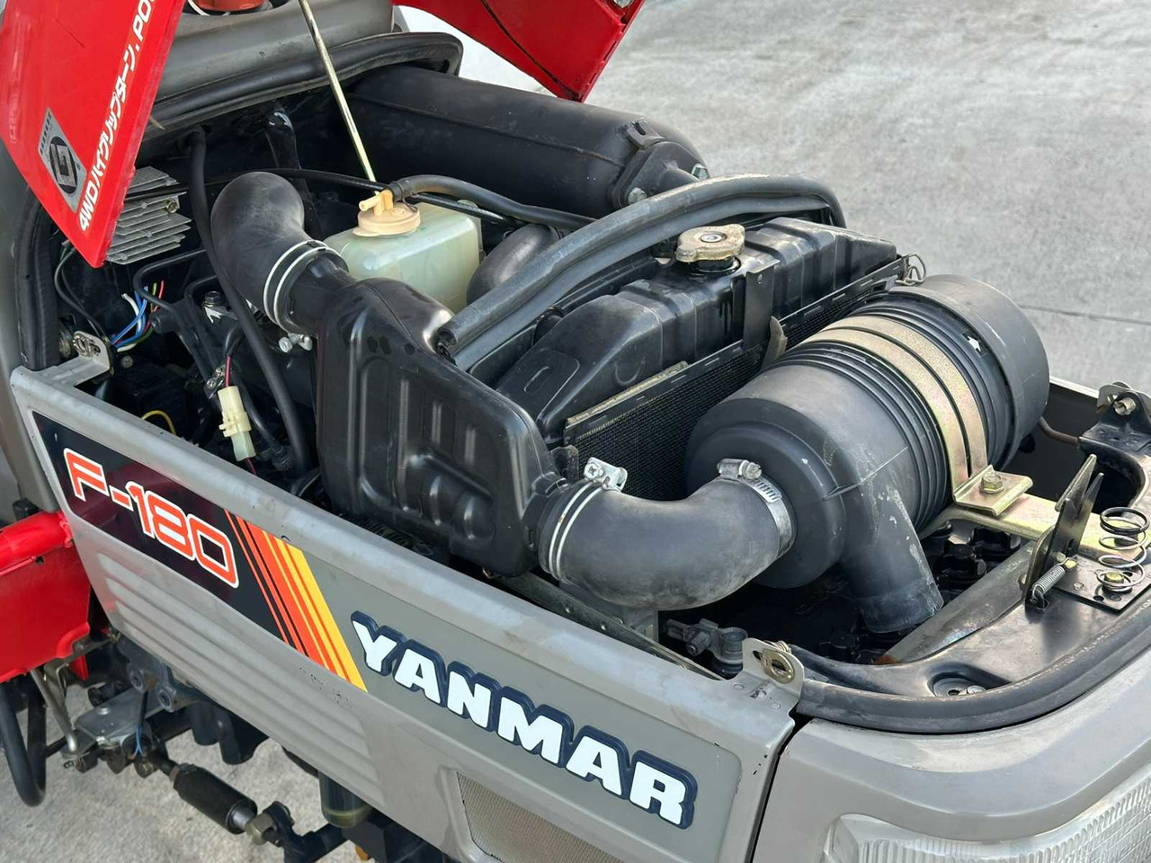 YANMAR - F-180 - 4-WHEEL DRIVE TRACTOR - Traktor: slika YANMAR - F-180 - 4-WHEEL DRIVE TRACTOR - Traktor YANMAR - F-180 - 4-WHEEL DRIVE TRACTOR - Traktor: slika YANMAR - F-180 - 4-WHEEL DRIVE TRACTOR - Traktor