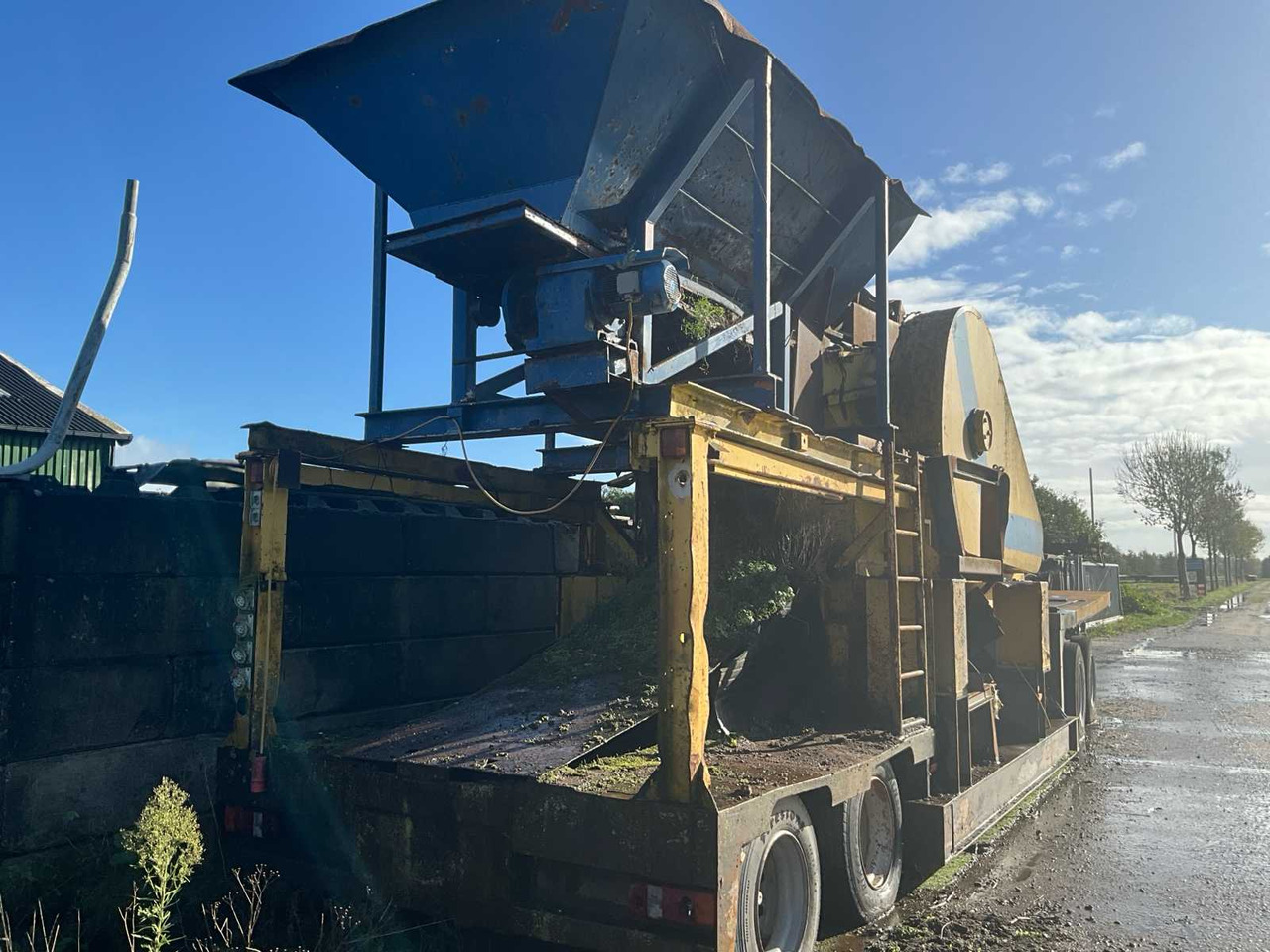 Zelfbouw - Mobilna drobilica: slika Zelfbouw - Mobilna drobilica Zelfbouw - Mobilna drobilica: slika Zelfbouw - Mobilna drobilica