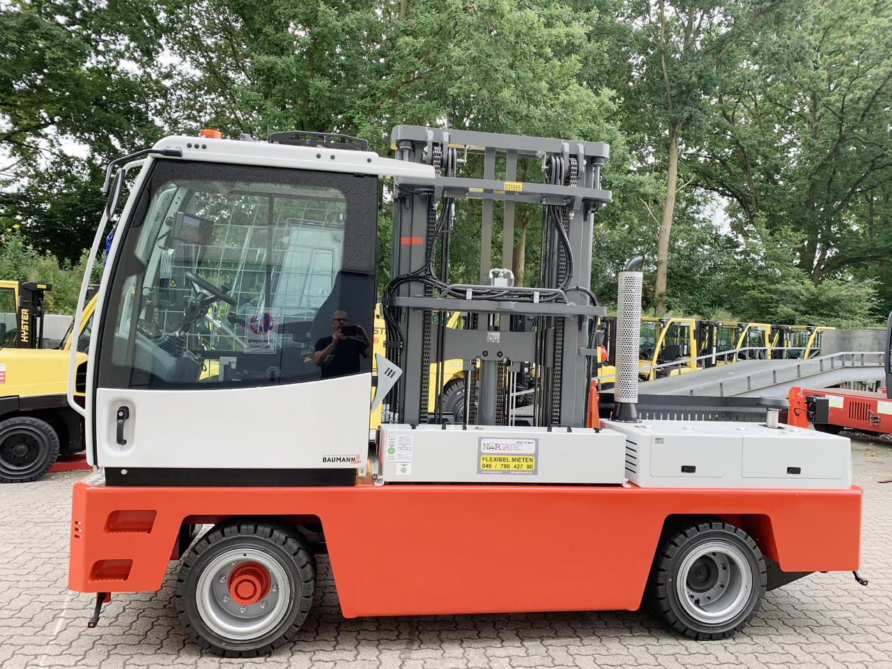 Baumann DFQ 50LL - Bočni utovarivač: slika Baumann DFQ 50LL - Bočni utovarivač Baumann DFQ 50LL - Bočni utovarivač: slika Baumann DFQ 50LL - Bočni utovarivač