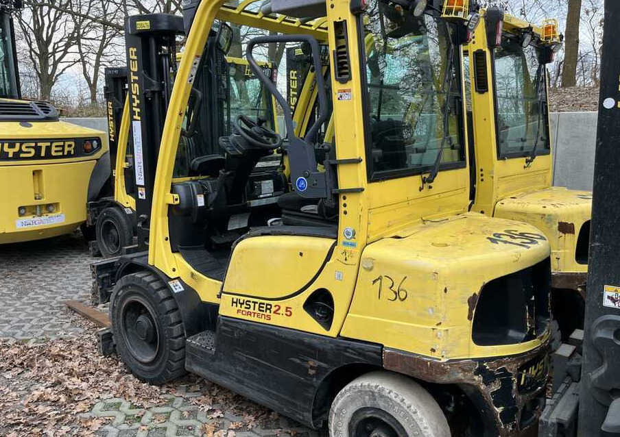 Hyster H2.5FT - Diesel viličar: slika Hyster H2.5FT - Diesel viličar Hyster H2.5FT - Diesel viličar: slika Hyster H2.5FT - Diesel viličar