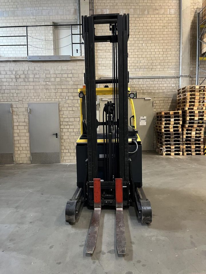 Hyster R1.6 - Regalni viličar: slika Hyster R1.6 - Regalni viličar Hyster R1.6 - Regalni viličar: slika Hyster R1.6 - Regalni viličar