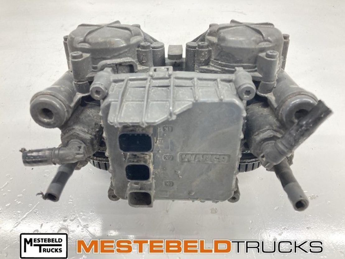 DAF Achterasmodulator - Dijelovi kočnica za Kamion: slika DAF Achterasmodulator - Dijelovi kočnica za Kamion DAF Achterasmodulator - Dijelovi kočnica za Kamion: slika DAF Achterasmodulator - Dijelovi kočnica za Kamion