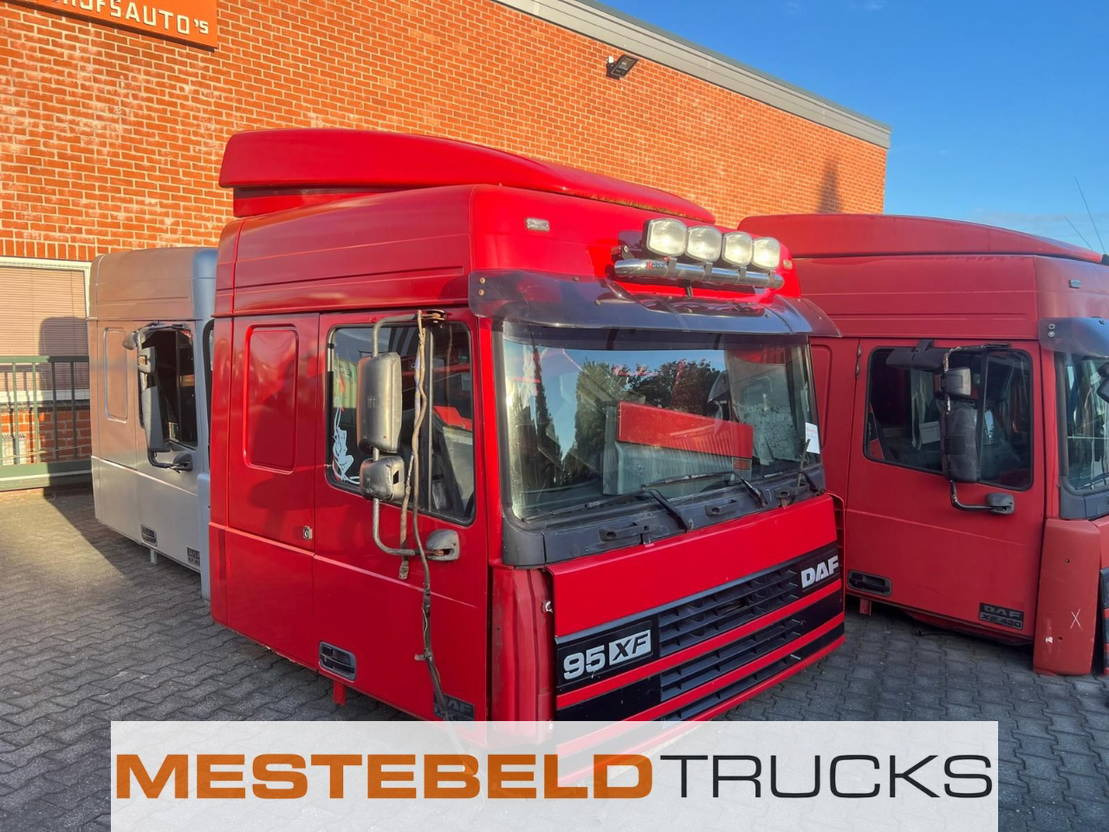 DAF Cabine Spacecab Euro 2 - Kabina za Kamion: slika DAF Cabine Spacecab Euro 2 - Kabina za Kamion DAF Cabine Spacecab Euro 2 - Kabina za Kamion: slika DAF Cabine Spacecab Euro 2 - Kabina za Kamion