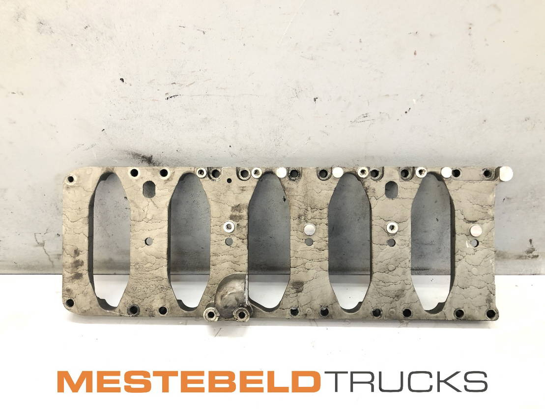 DAF Carterversteviging Paccar MX300S2 - Motor i dijelovi za Kamion: slika DAF Carterversteviging Paccar MX300S2 - Motor i dijelovi za Kamion DAF Carterversteviging Paccar MX300S2 - Motor i dijelovi za Kamion: slika DAF Carterversteviging Paccar MX300S2 - Motor i dijelovi za Kamion