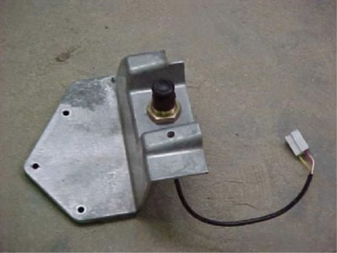 Kabina i unutrašnjost za Kamion DAF Motorrem schakelaar 85 CF: slika Kabina i unutrašnjost za Kamion DAF Motorrem schakelaar 85 CF