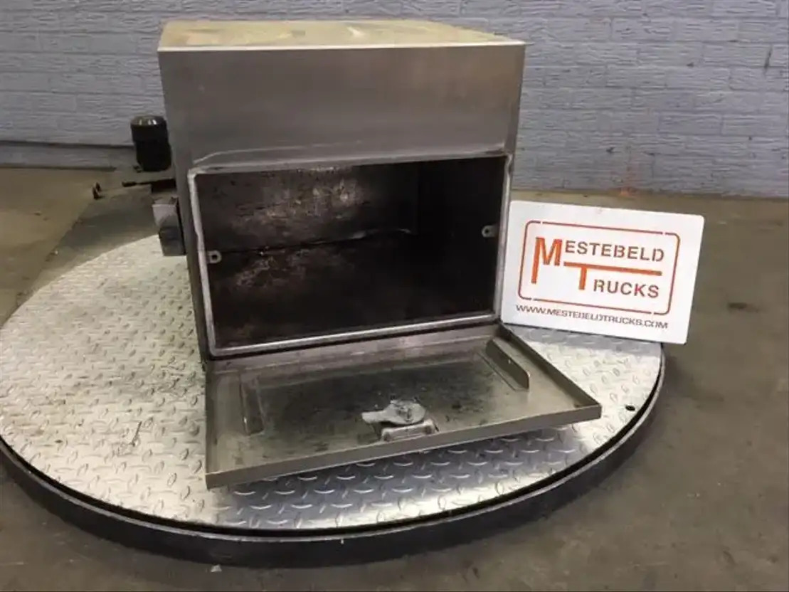 Diversen Gereedschapskist RVS - Kabina i unutrašnjost za Kamion: slika Diversen Gereedschapskist RVS - Kabina i unutrašnjost za Kamion Diversen Gereedschapskist RVS - Kabina i unutrašnjost za Kamion: slika Diversen Gereedschapskist RVS - Kabina i unutrašnjost za Kamion