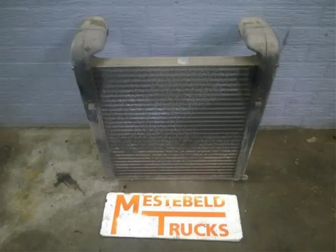 MAN Intercooler L2000 - Sustav hlađenja za Kamion: slika MAN Intercooler L2000 - Sustav hlađenja za Kamion MAN Intercooler L2000 - Sustav hlađenja za Kamion: slika MAN Intercooler L2000 - Sustav hlađenja za Kamion