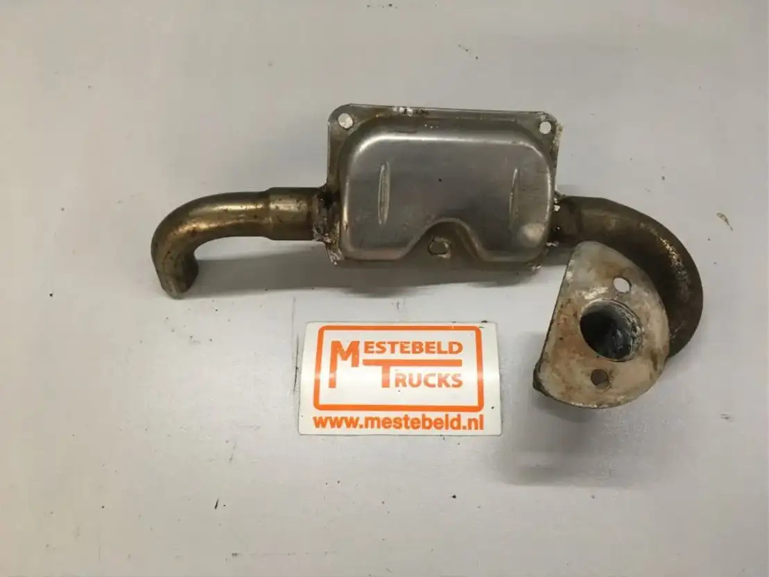 Mercedes-Benz Kachel uitlaatpijpje - Kabina i unutrašnjost za Kamion: slika Mercedes-Benz Kachel uitlaatpijpje - Kabina i unutrašnjost za Kamion Mercedes-Benz Kachel uitlaatpijpje - Kabina i unutrašnjost za Kamion: slika Mercedes-Benz Kachel uitlaatpijpje - Kabina i unutrašnjost za Kamion