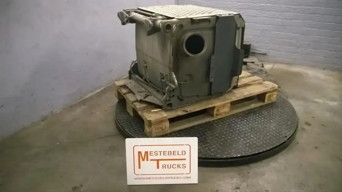 Mercedes-Benz Katalysator 230 L Actros - Ispušni sustav za Kamion: slika Mercedes-Benz Katalysator 230 L Actros - Ispušni sustav za Kamion Mercedes-Benz Katalysator 230 L Actros - Ispušni sustav za Kamion: slika Mercedes-Benz Katalysator 230 L Actros - Ispušni sustav za Kamion