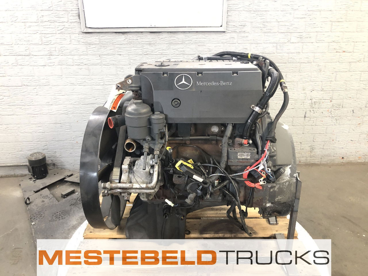 Mercedes-Benz Motor OM 924 LA - Motor i dijelovi za Kamion: slika Mercedes-Benz Motor OM 924 LA - Motor i dijelovi za Kamion Mercedes-Benz Motor OM 924 LA - Motor i dijelovi za Kamion: slika Mercedes-Benz Motor OM 924 LA - Motor i dijelovi za Kamion